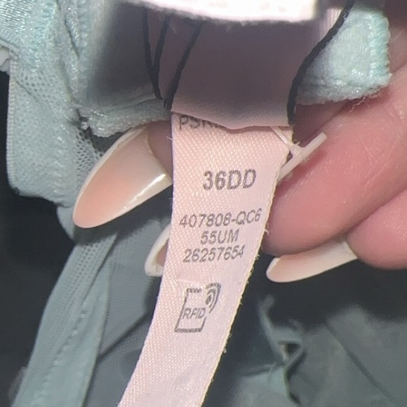 Victoria’s Secret Lace brallete - Picture 3 of 3